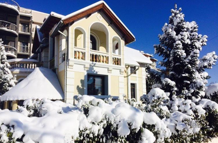 Emerald Suites フロリナ エクステリア 写真