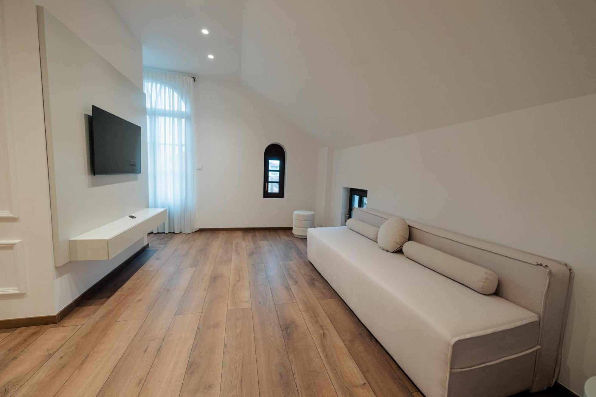 Emerald Suites フロリナ エクステリア 写真